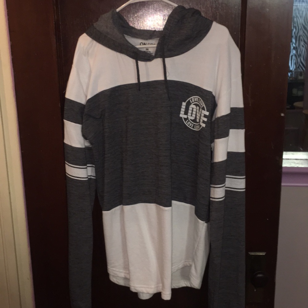 sweatshirt/hoodie